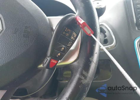 2013 Dodge Grand Caravan Sxt z USA, uszkodzony, nr VIN 2C4RDGCGXDR717837